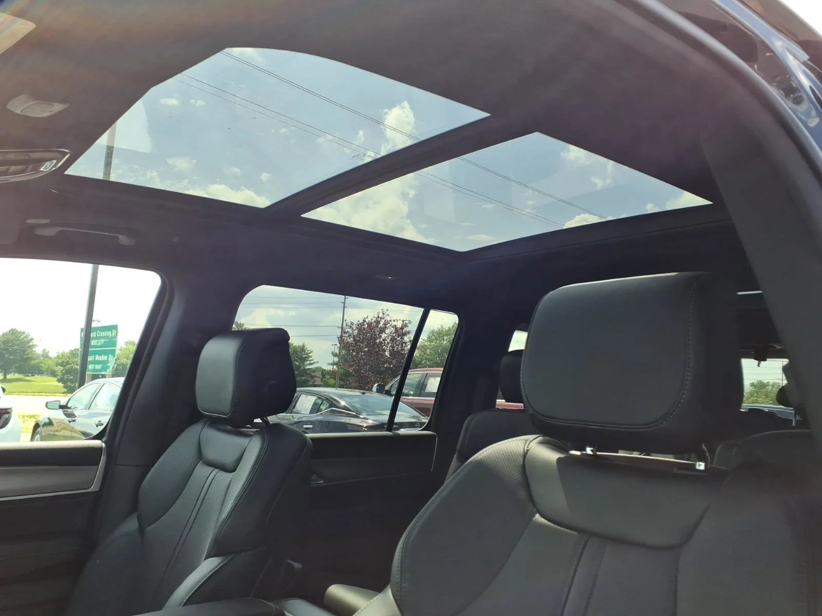 New 2026 Fathom Blue Pearlcoat Jeep Limited Altitude image 15
