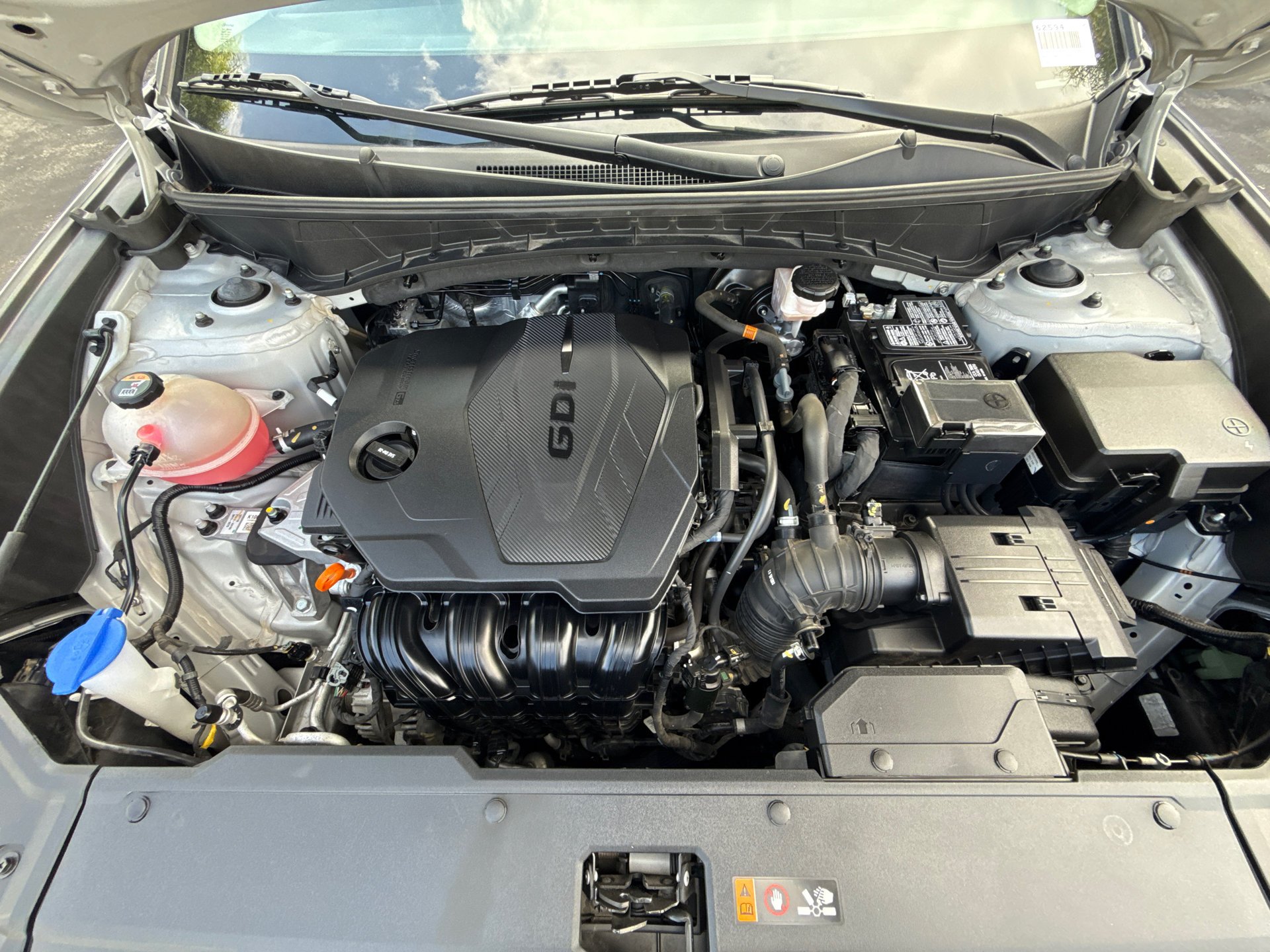 Used 2024 Shimmering Silver Hyundai SEL image 7