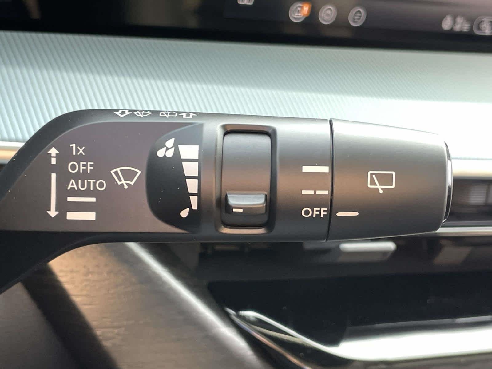 New 2026 Everest White Pearl Tricoat/Super Black Nissan Platinum image 33