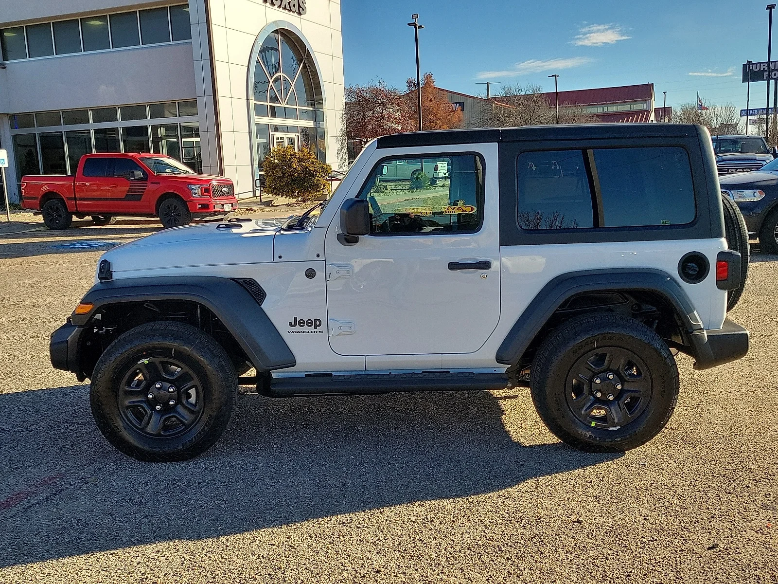 New 2026 PW7 Bright Whit Jeep 2-DOOR SPORT image 2