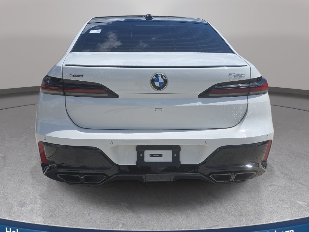 Used 2026 Alpine White BMW 760i xDrive image 6