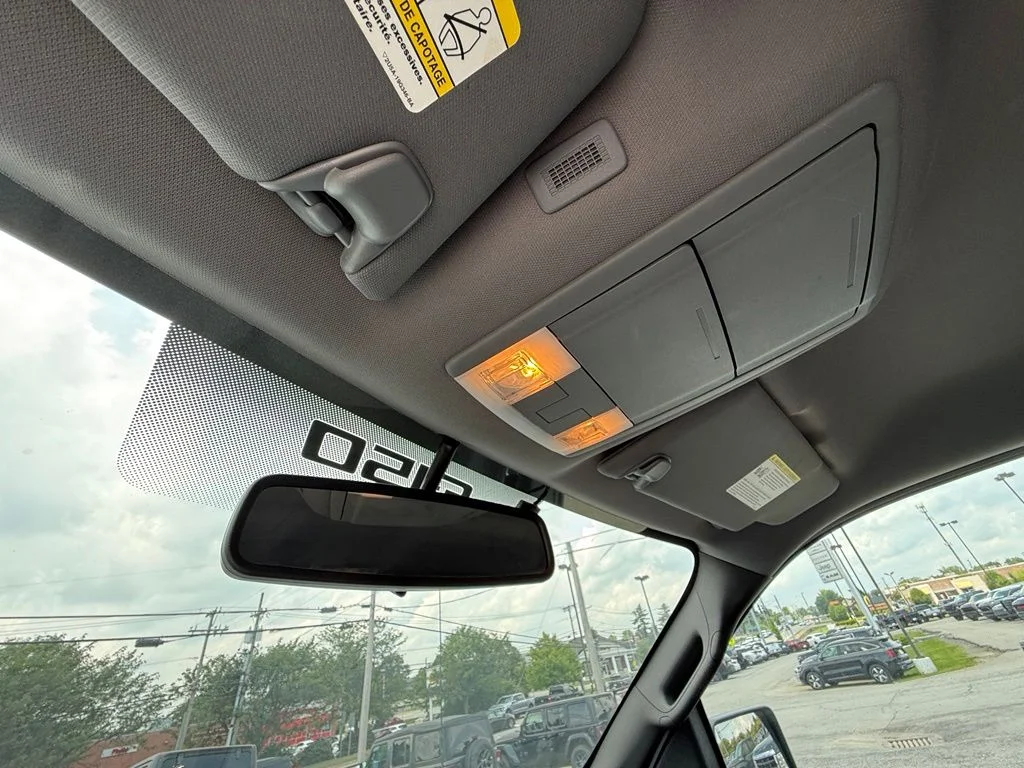Used 2011 Silver Ford XLT image 22