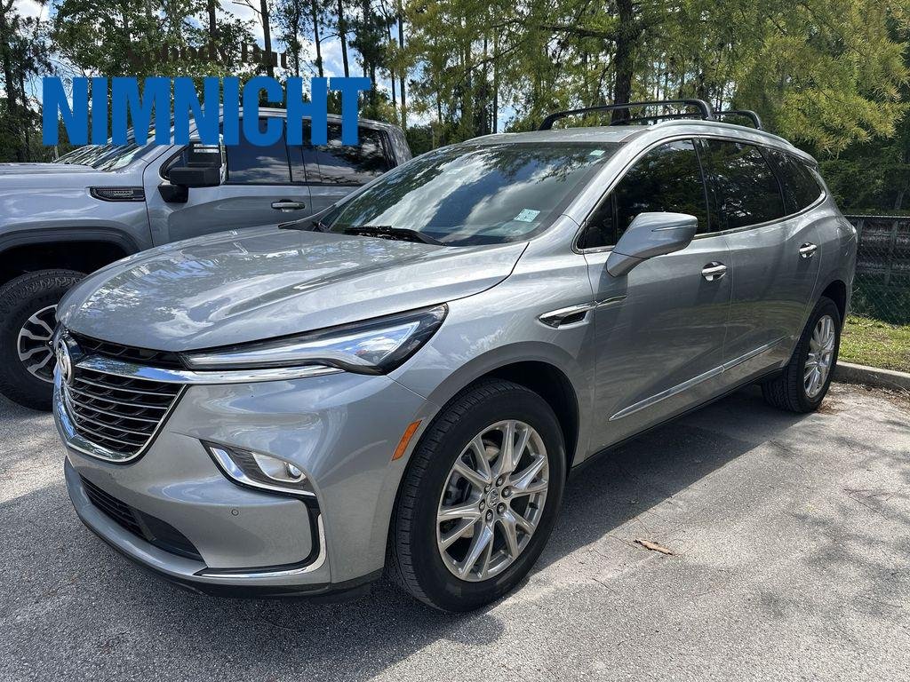 2024 Buick Enclave Premium's photo