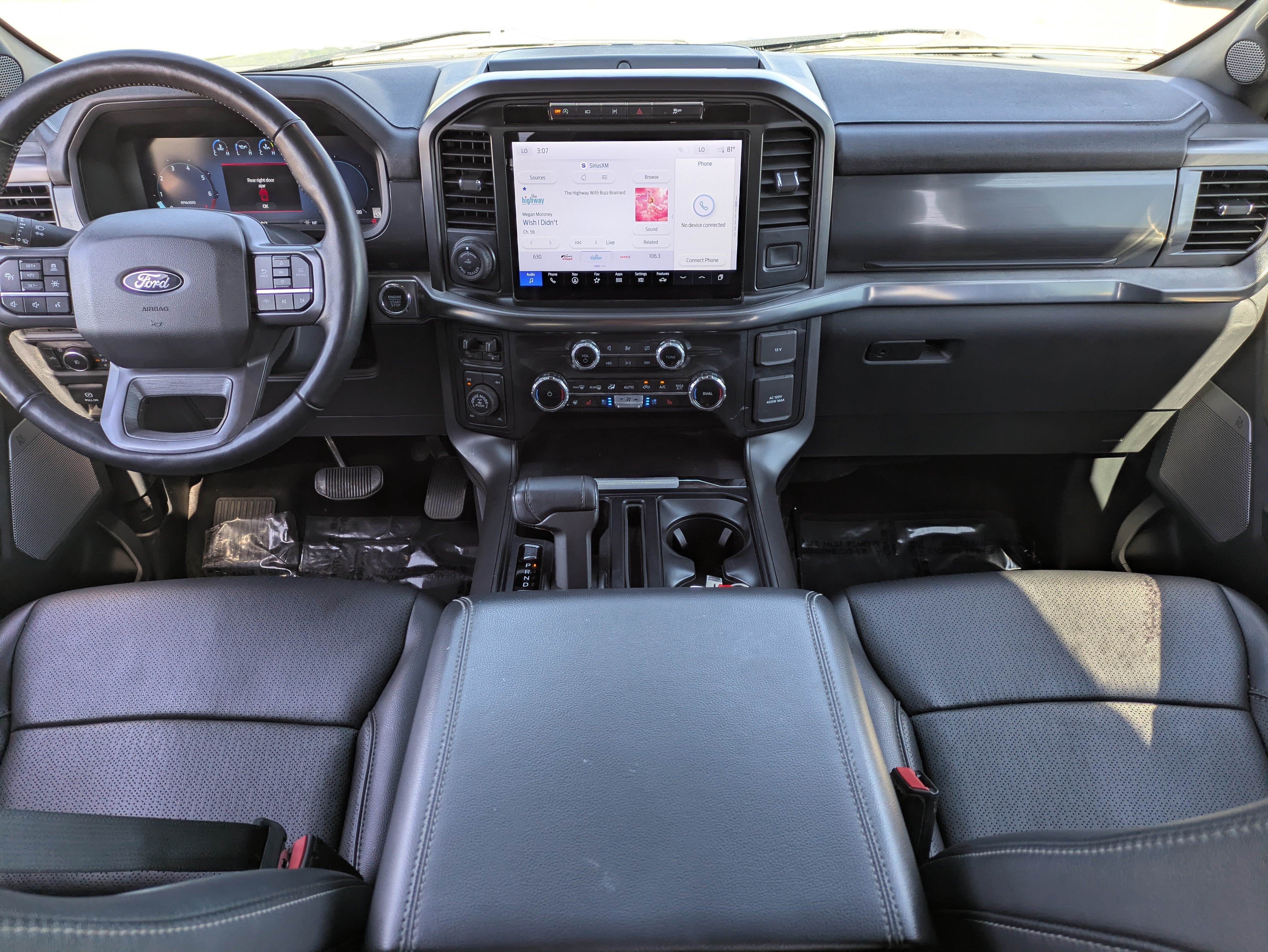 Used 2024 Silver Ford LARIAT image 16