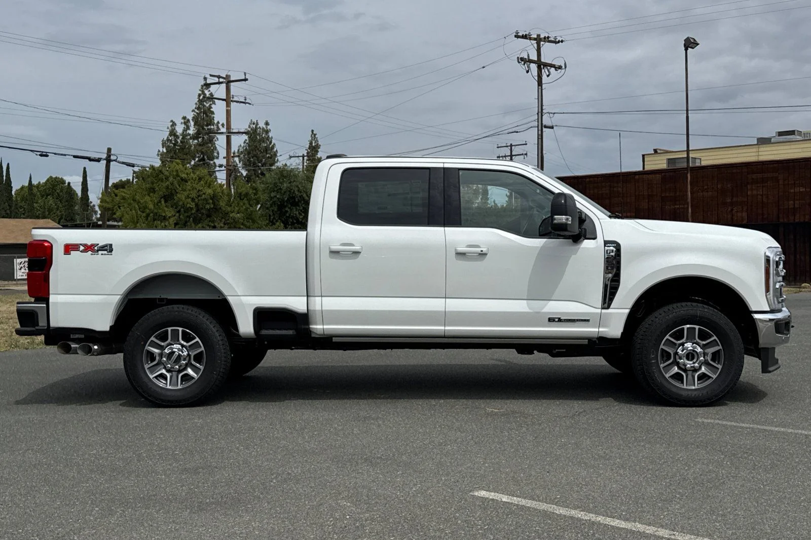 New 2026 Star White Metallic Tri-Coat Ford F-250® Lariat® image 3