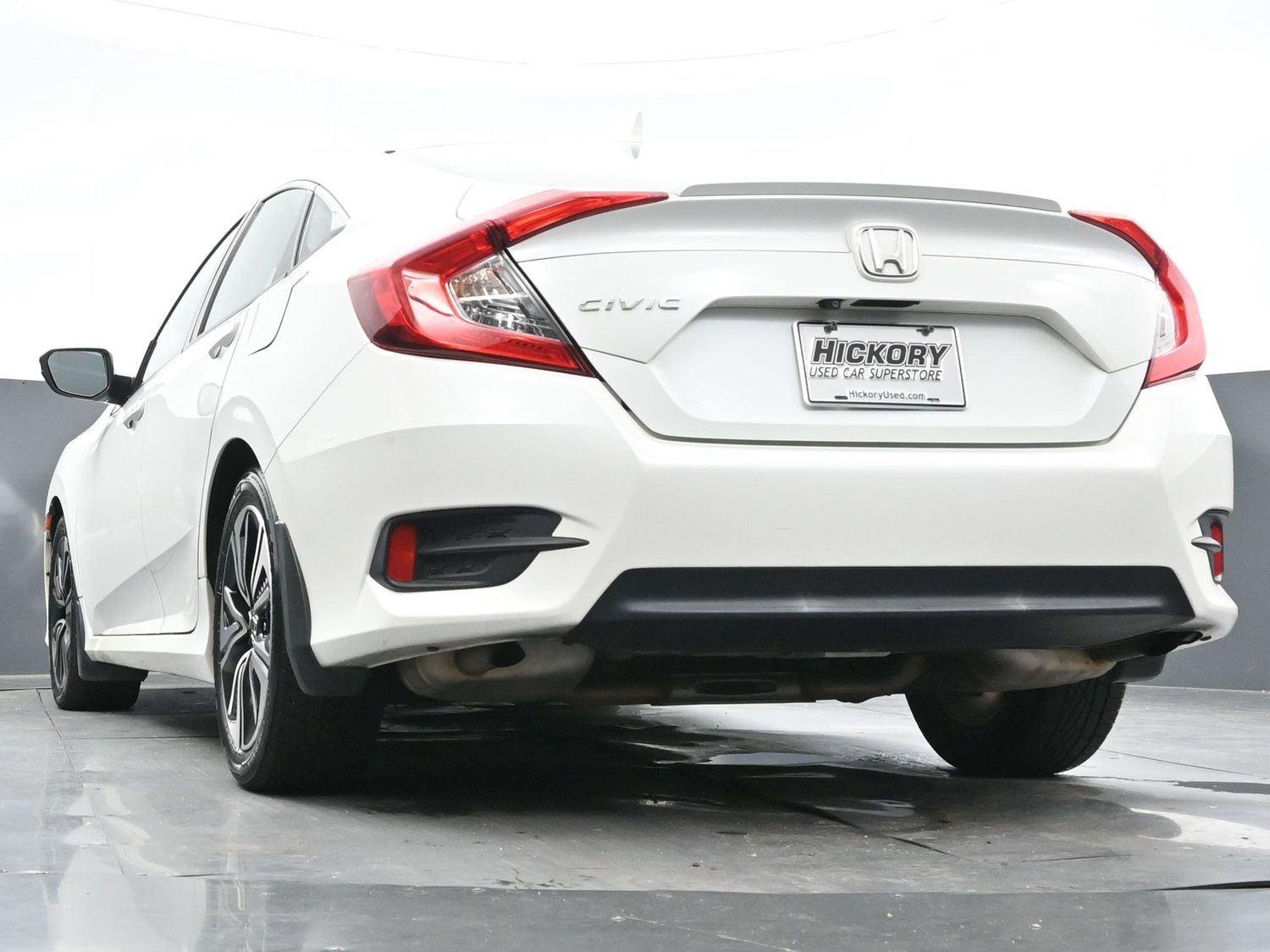 Used 2016 White Orchid Pearl Honda EX-T image 40