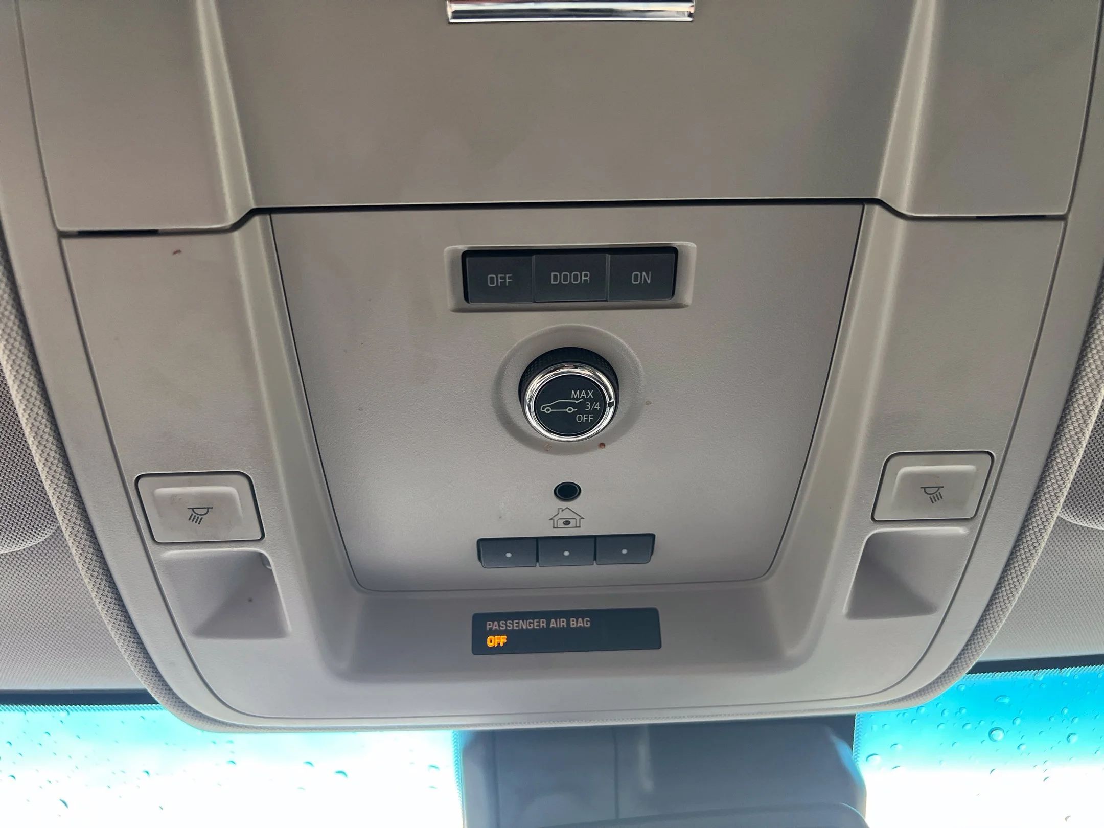 Used 2020 Black GMC SLT image 38