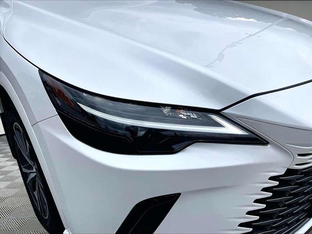Used 2023 White Lexus 350 Premium image 33