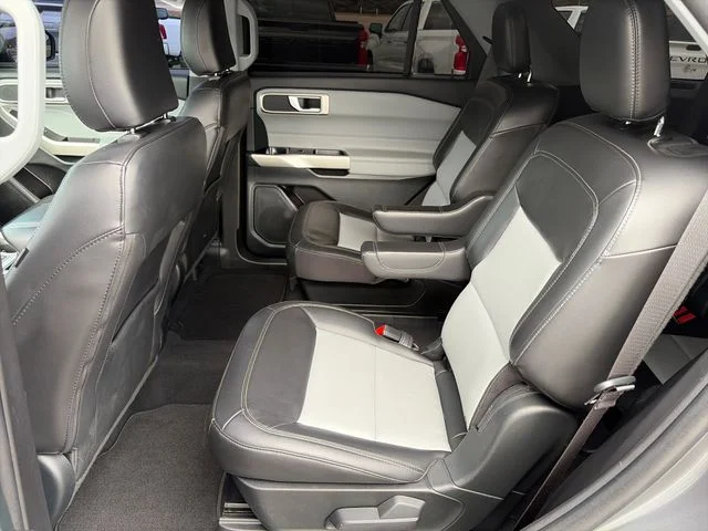 Used 2023 Gray Metallic Ford XLT image 16