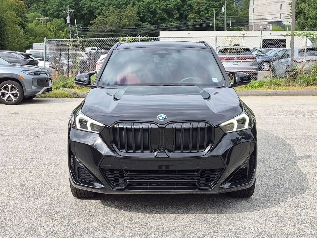 Used 2023 Black BMW xDrive28i image 11