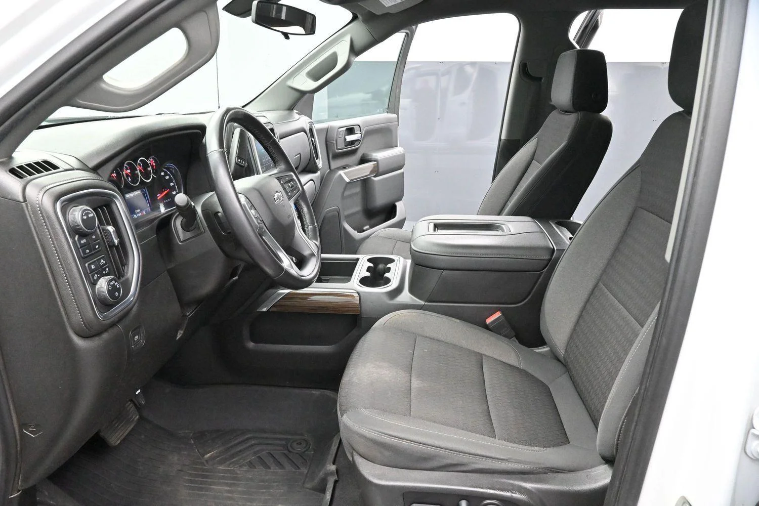 Used 2022 Summit White Chevrolet LT Trail Boss image 12