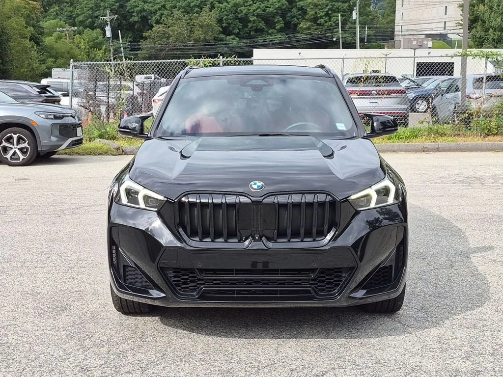 Used 2023 Black BMW xDrive28i image 11