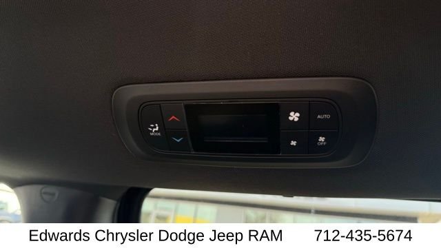 2026 Chrysler Pacifica Select - Photo 36