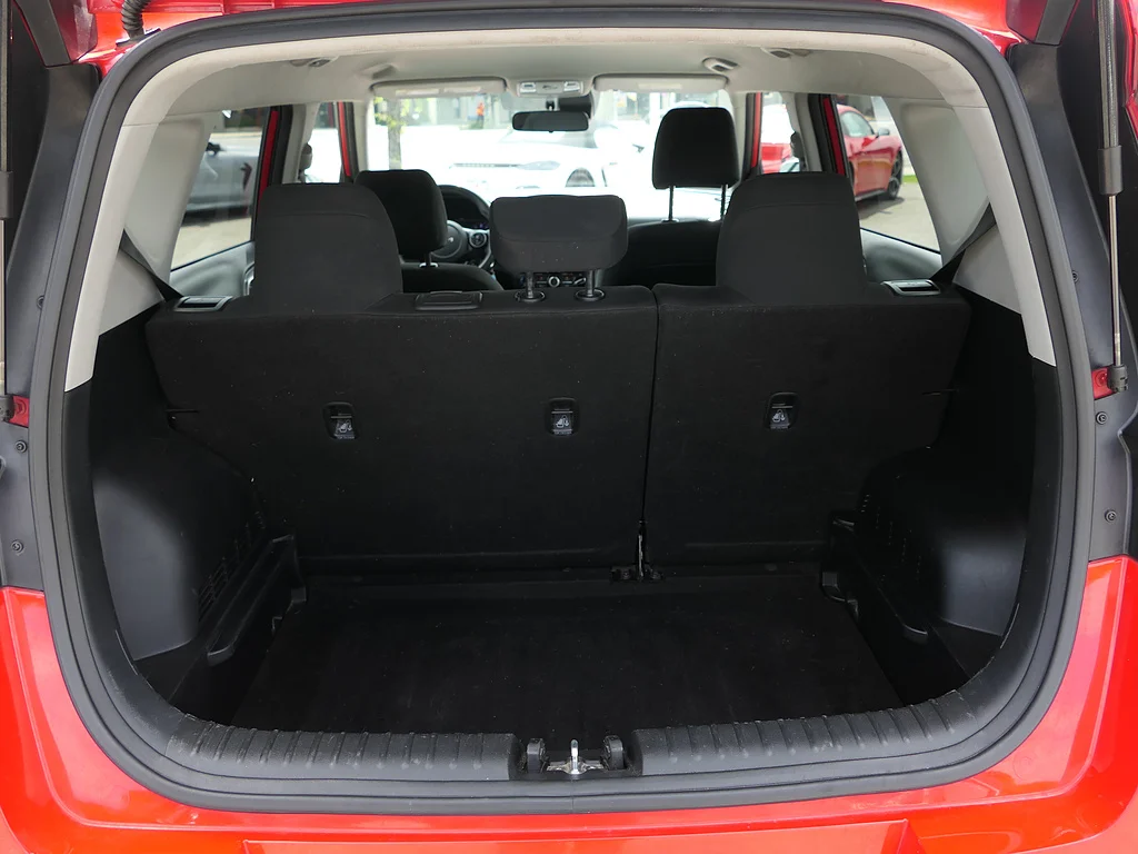 Used 2022 Inferno Red Kia LX image 22
