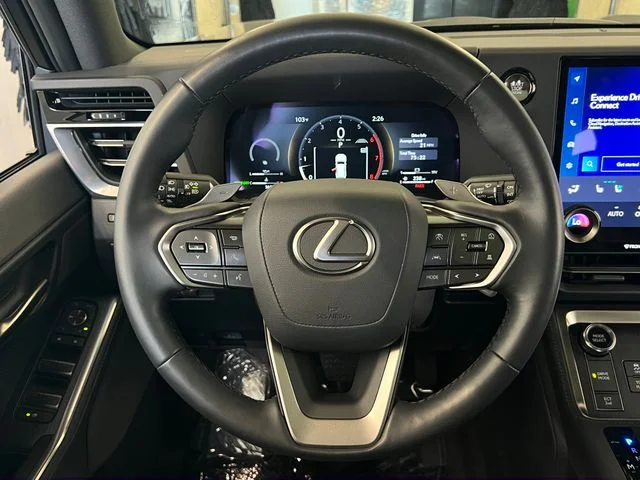 Used 2026 Atomic Silver Lexus 550 Luxury+ image 40