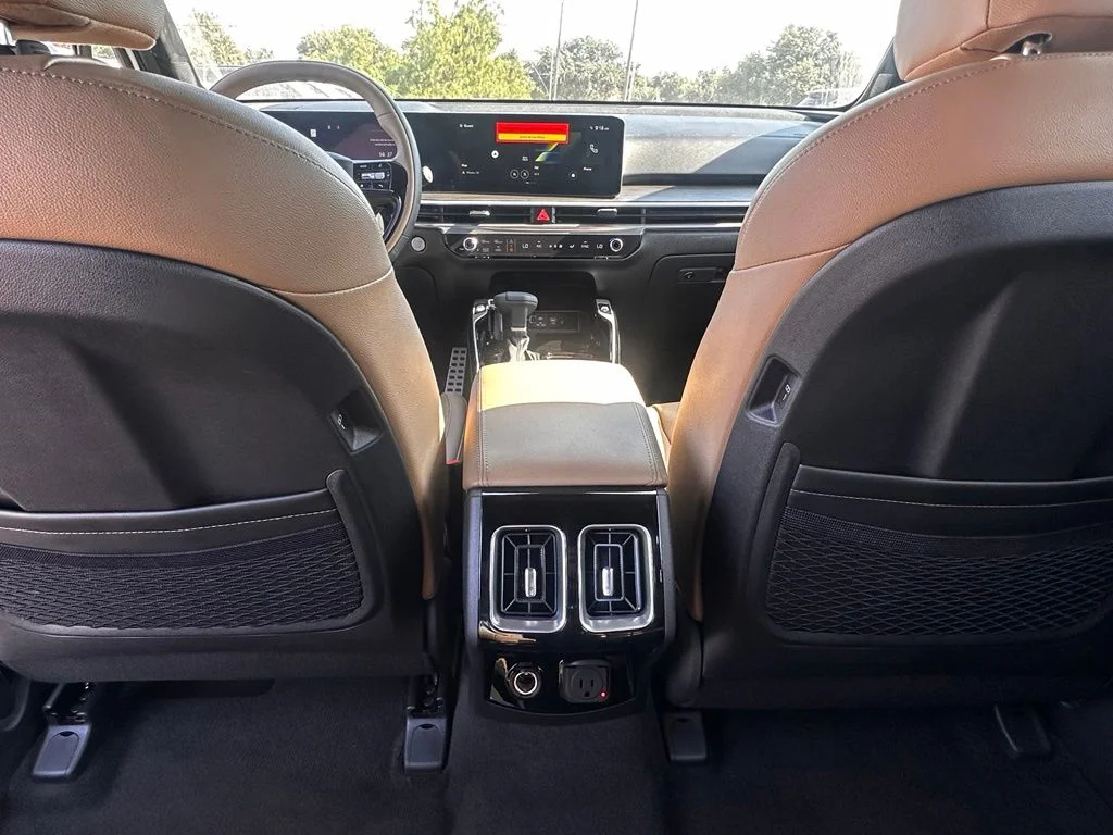 New 2026 White Kia X-Line SX image 24
