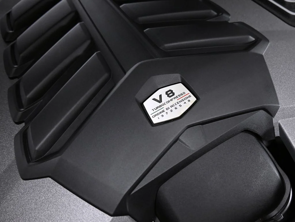 Certified Used 2024 Viola Pasifae Metallic Lamborghini Performante image 38