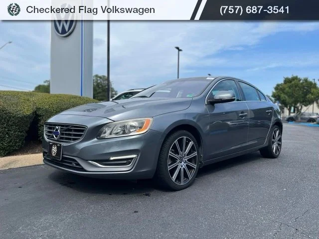Used 2017 Bright Silver Metallic Volvo T5 image 1