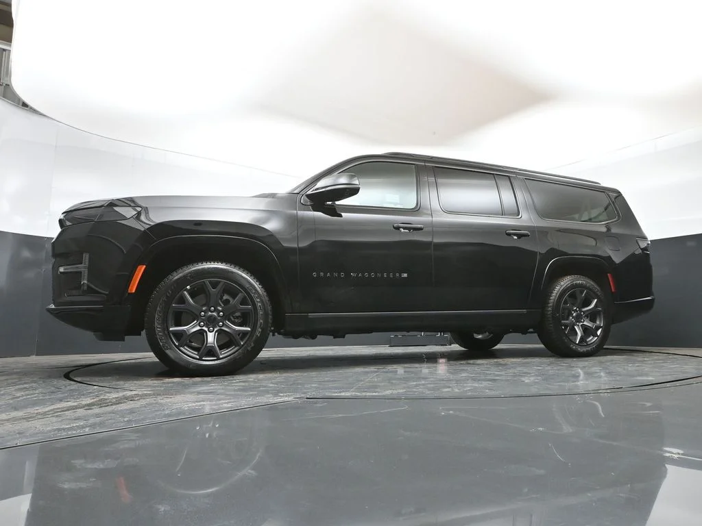 New 2026 High Gloss Black Exterior Paint Jeep Limited Altitude image 53
