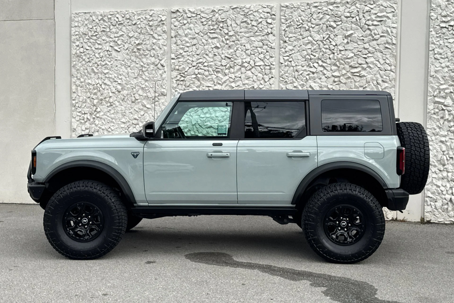 Used 2021 Green Ford First Edition image 5