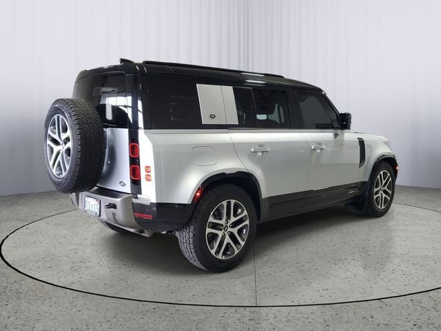 Used 2021 Silver Land Rover X-Dynamic SE image 4