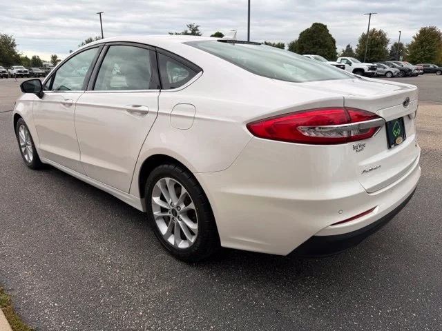 Used 2020 White Ford SE image 5