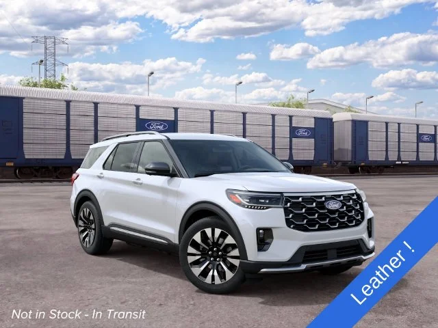 New 2027 Star White Metallic Tri-Coat Ford Platinum™ image 4