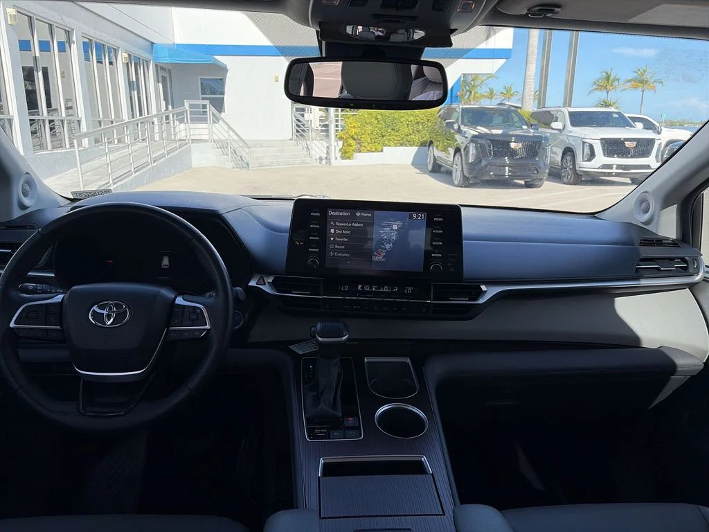 Used 2023 Beige Toyota XLE image 10