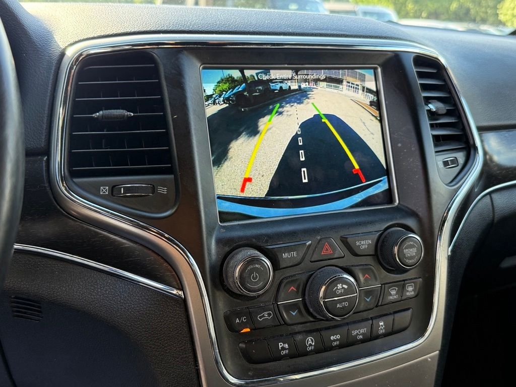 Used 2018 White Jeep Limited image 17