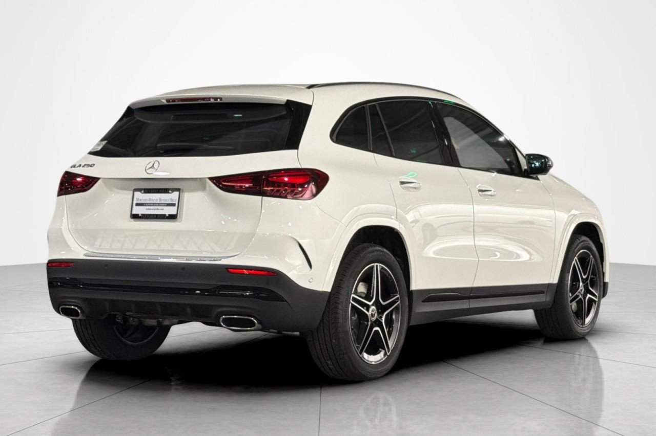 New 2026 Polar White Mercedes-Benz GLA 250 SUV image 5