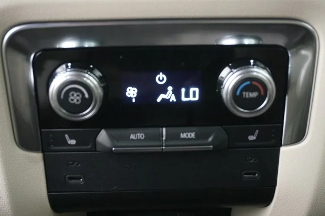 New 2026 Glacier White Tricoat GMC Denali image 20