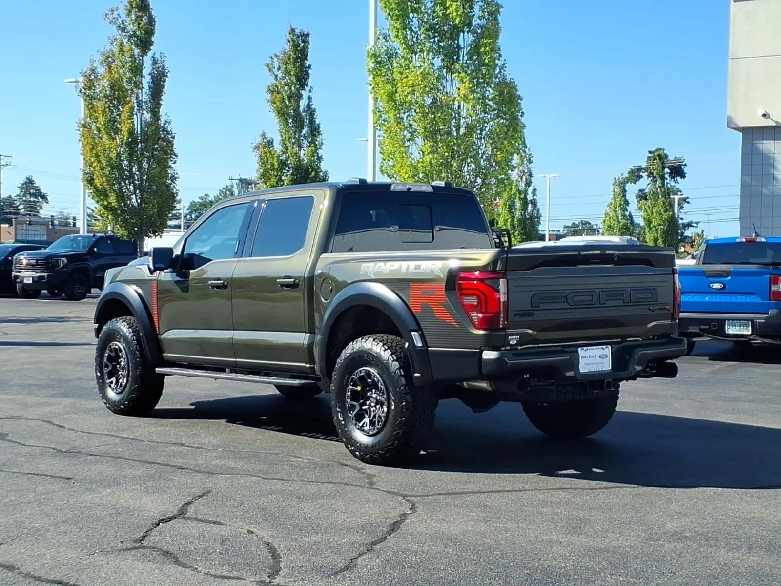 New 2026 Shelter Green Ford Raptor R image 7