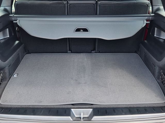 New 2026 Mountain Grey Metallic Mercedes-Benz GLB 35 AMG® image 15
