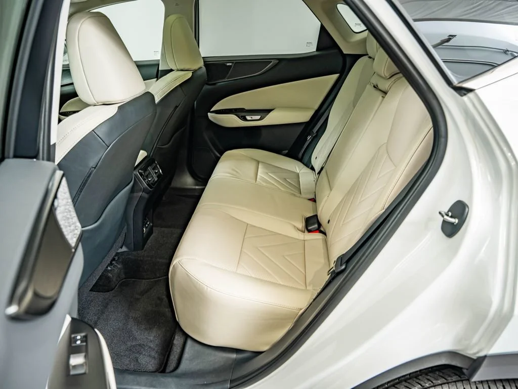 Certified Used 2026 WHITE NOVA GLASS FLAKE Lexus 350 Luxury image 33