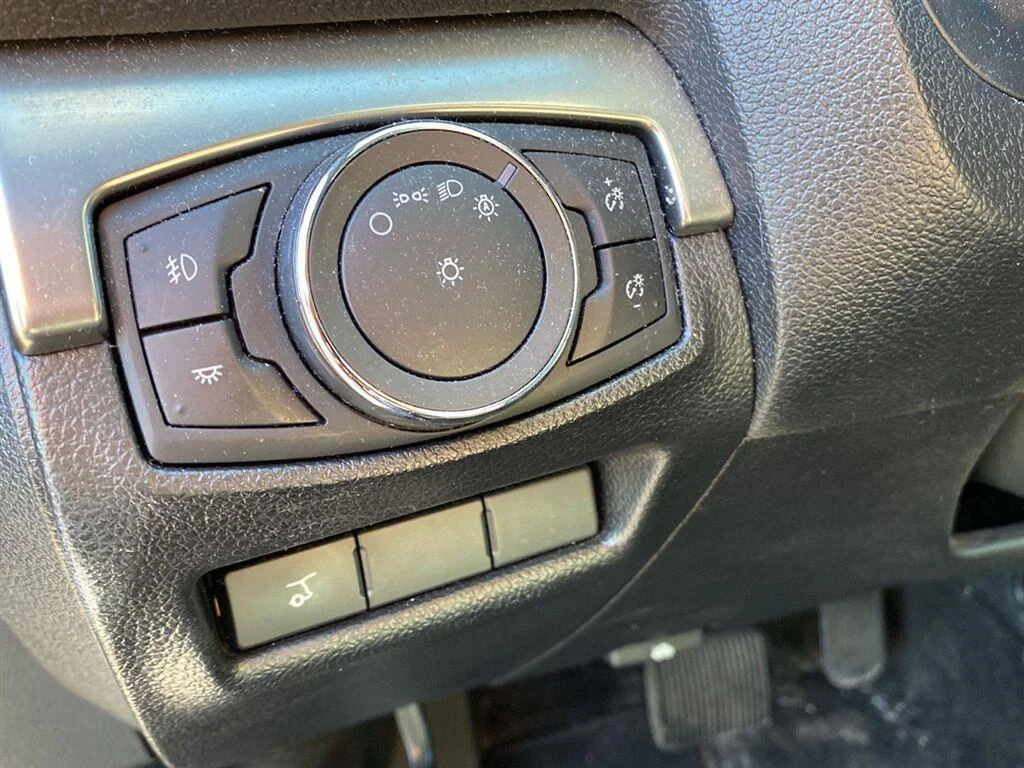Used 2018 Burgundy Velvet Metallic Tinted Clearcoat Ford XLT image 16