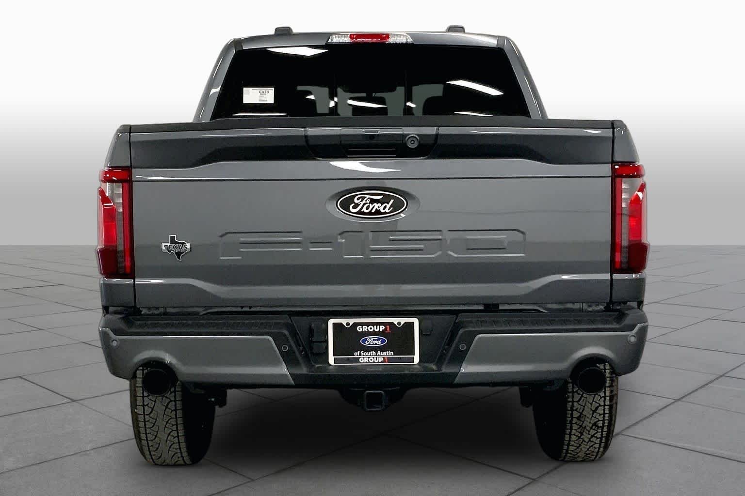New 2026 Carbonized Gray Metallic Ford XLT image 4