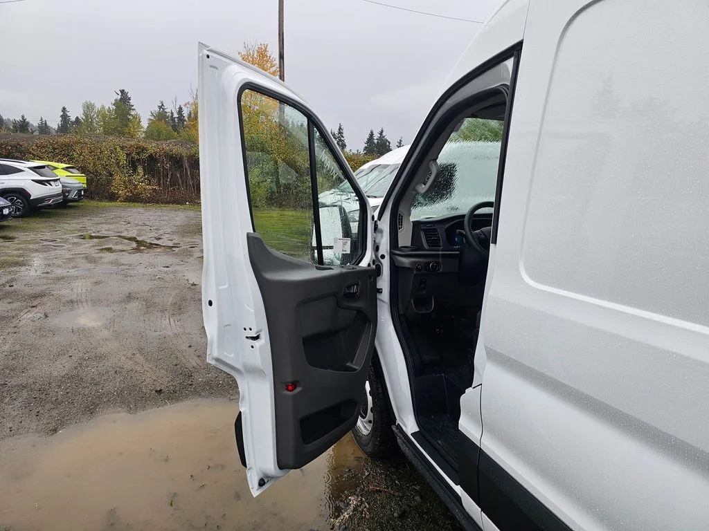 New 2026 Oxford White Ford Cargo Van image 17