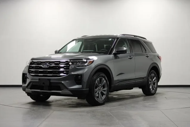 New 2026 Carbonized Gray Metallic Ford Active image 32