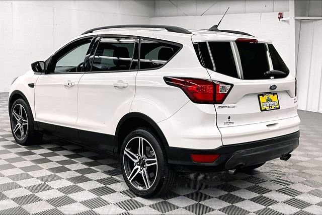 Used 2019 Ford Escape SEL with VIN 1FMCU9HD7KUB59747 for sale in Herculaneum, MO