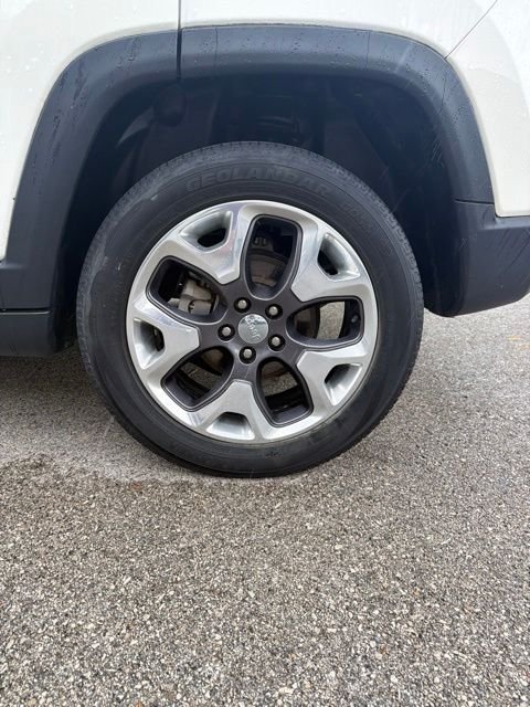 Used 2020 White Jeep Limited image 9