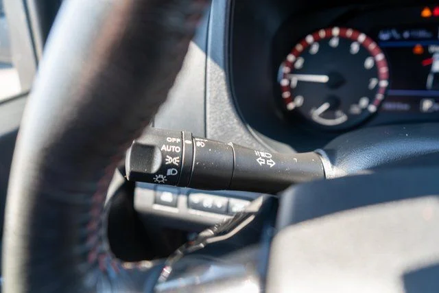 Used 2023 White Nissan PRO-4X image 22