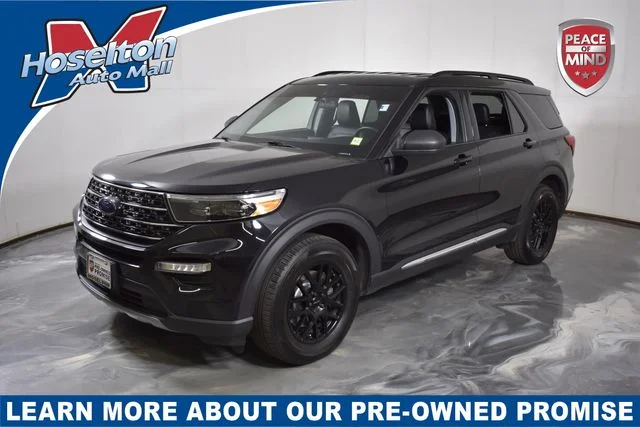 Used 2020 Black Ford XLT image 1