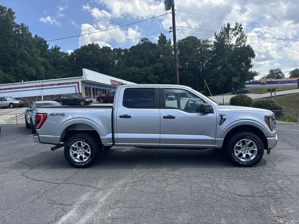 Used 2023 Silver Ford XLT image 7