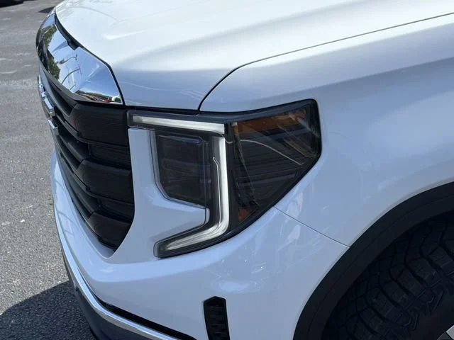 New 2026 Summit White GMC Pro image 9