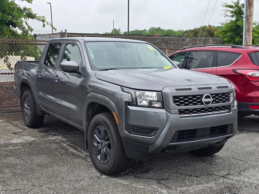 Used 2025 Gray Nissan SV image 9