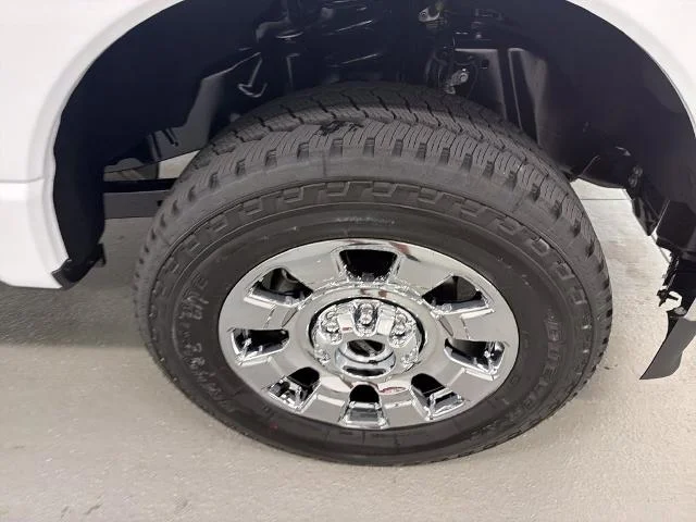 New 2026 Oxford White Ford F-250® Lariat® image 22
