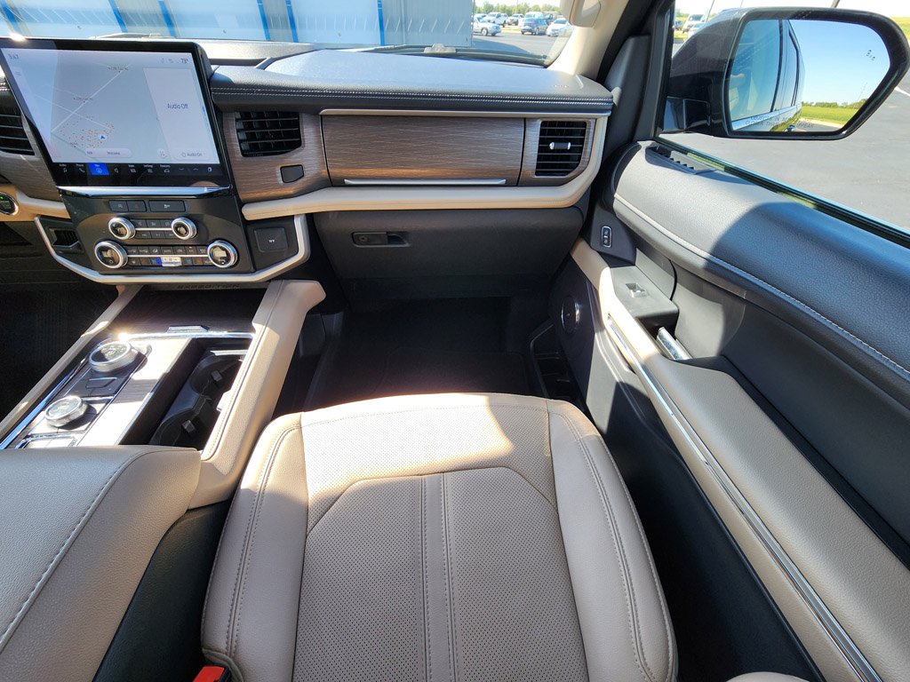 Used 2024 Agate Black Metallic Ford Limited image 30