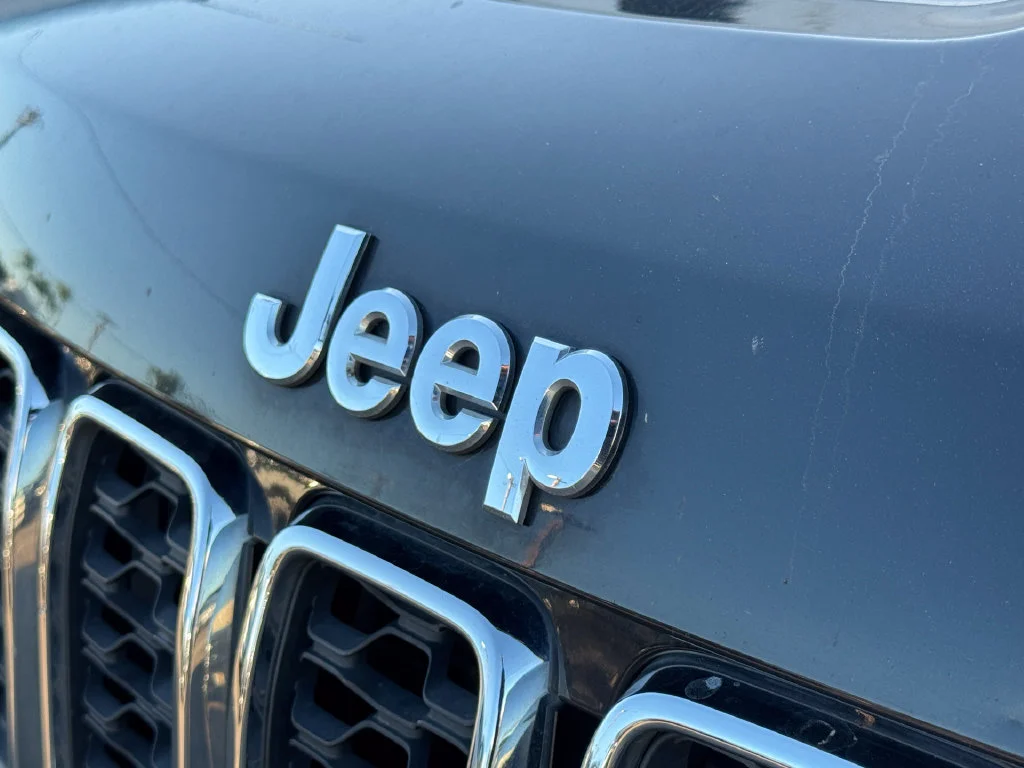 Used 2017 Black Jeep Limited image 8