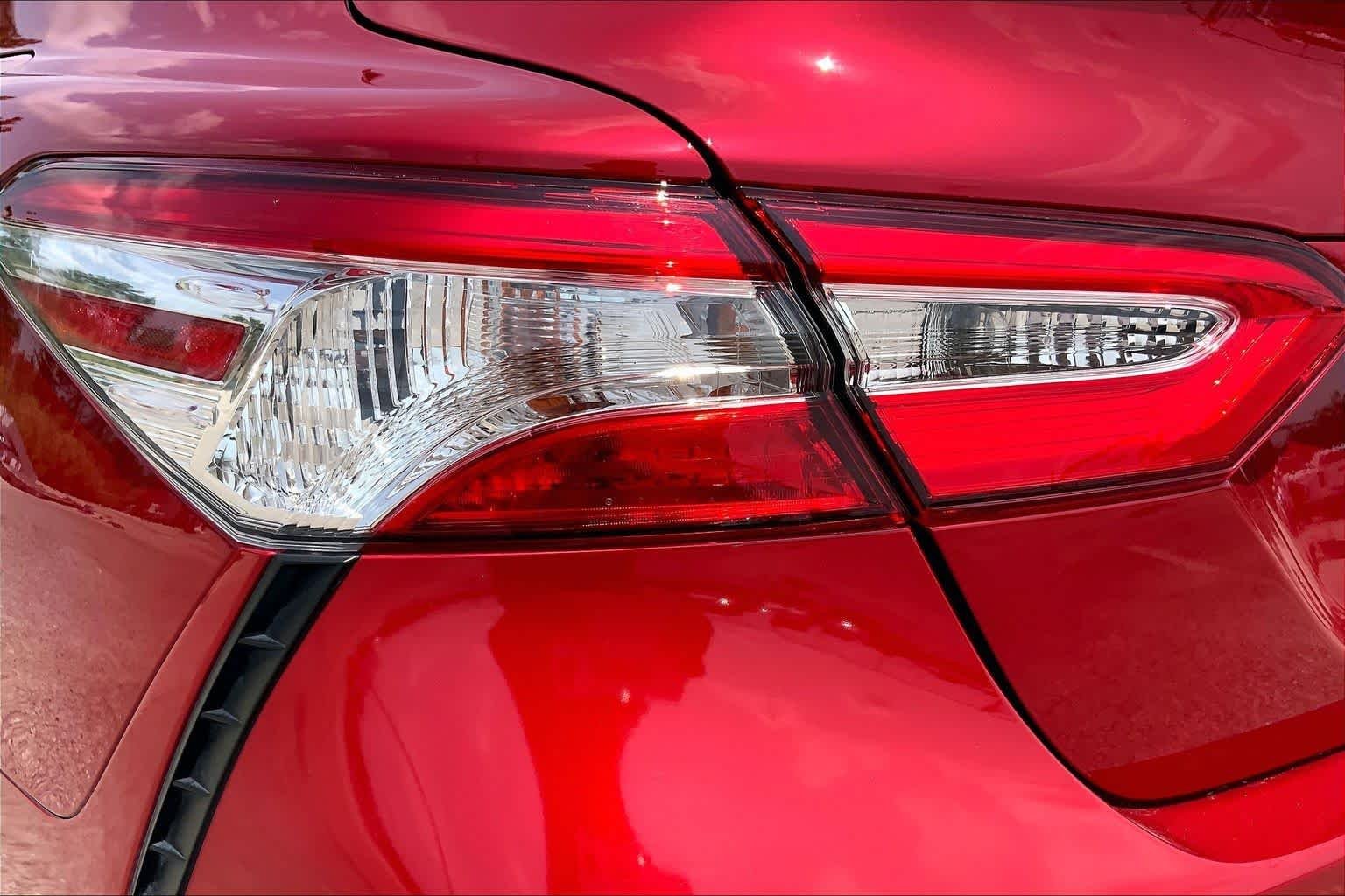 Used 2020 Supersonic Red Toyota SE image 28