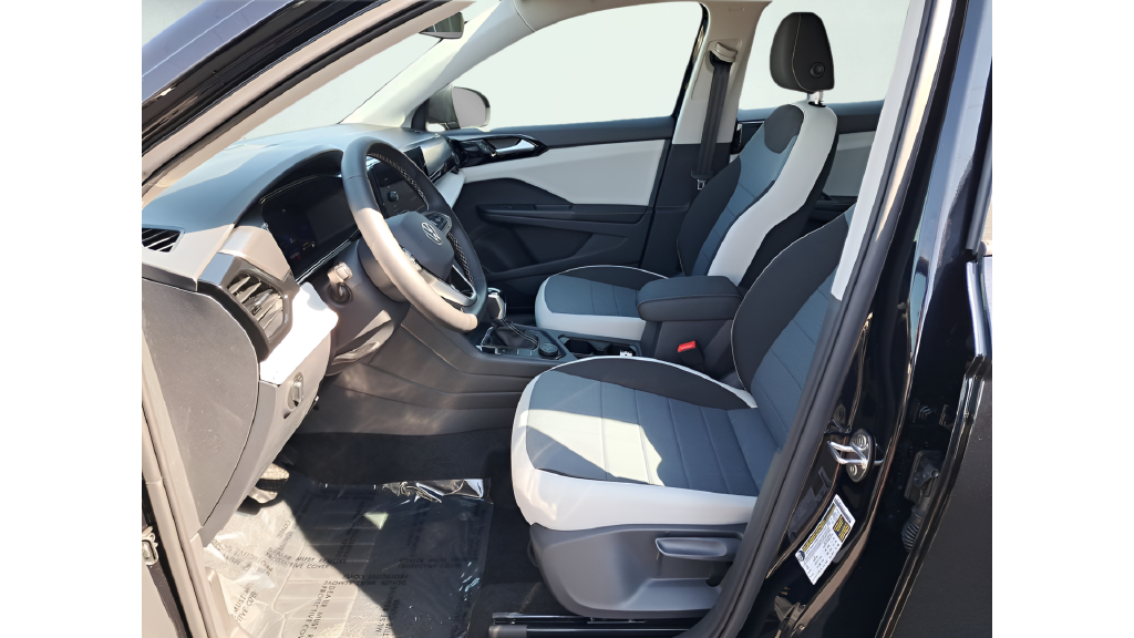 New 2025 Black Volkswagen 1.5T S image 9